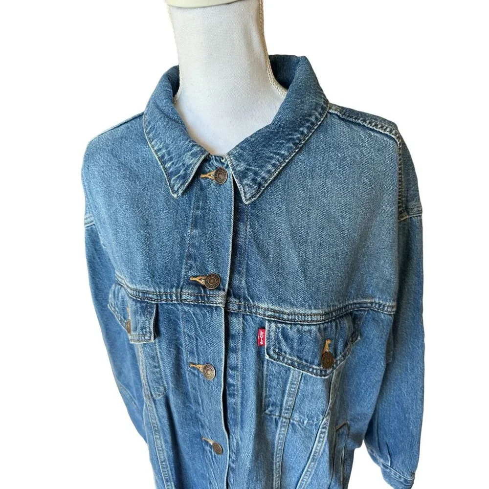 Levi Trucker Jacket Women's Size Large 4 Pocket Front Curved Hem Blue Denim NEW - Picture 3 of 11